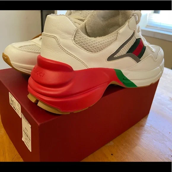 Gucci Rhytons - Picture 2 of 3